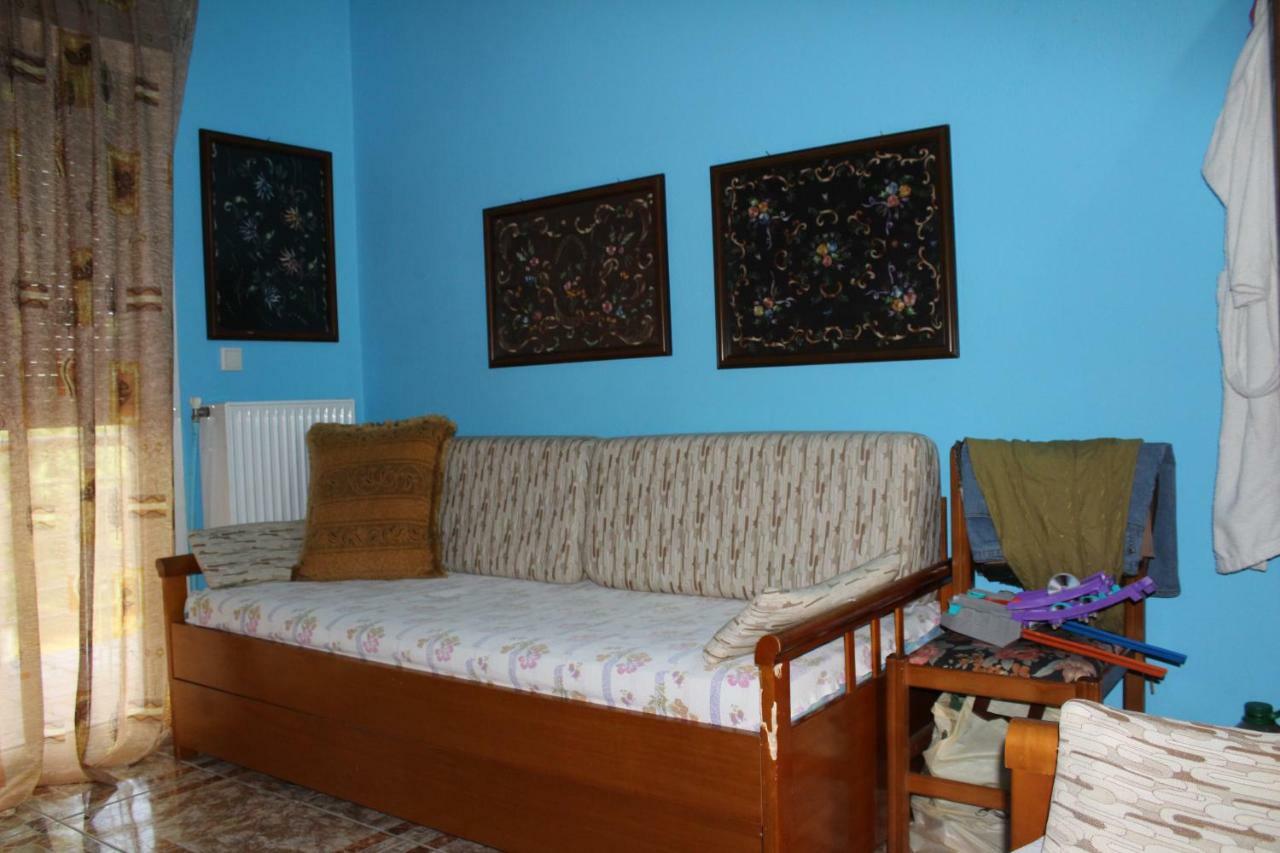 Maria'S Guesthouse ケラモティ エクステリア 写真