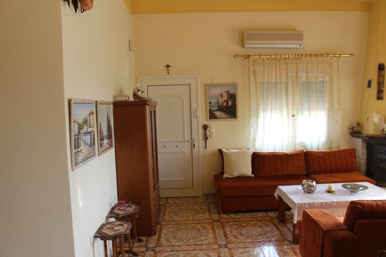 Maria'S Guesthouse ケラモティ エクステリア 写真